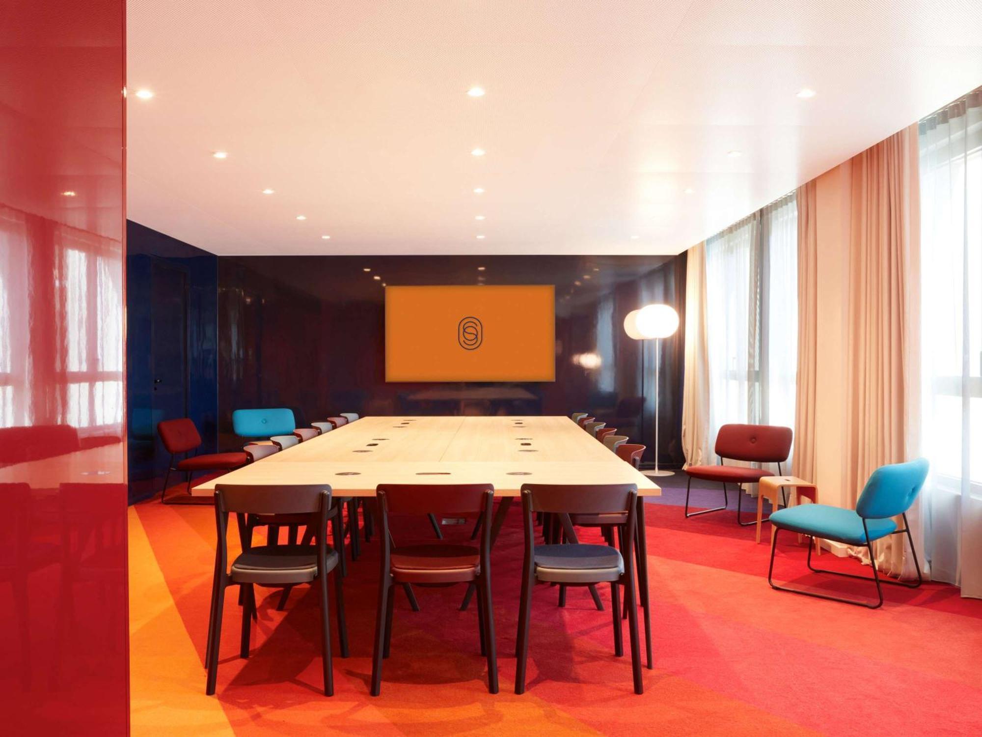 So/ Paris Hotel Exterior photo Meeting room