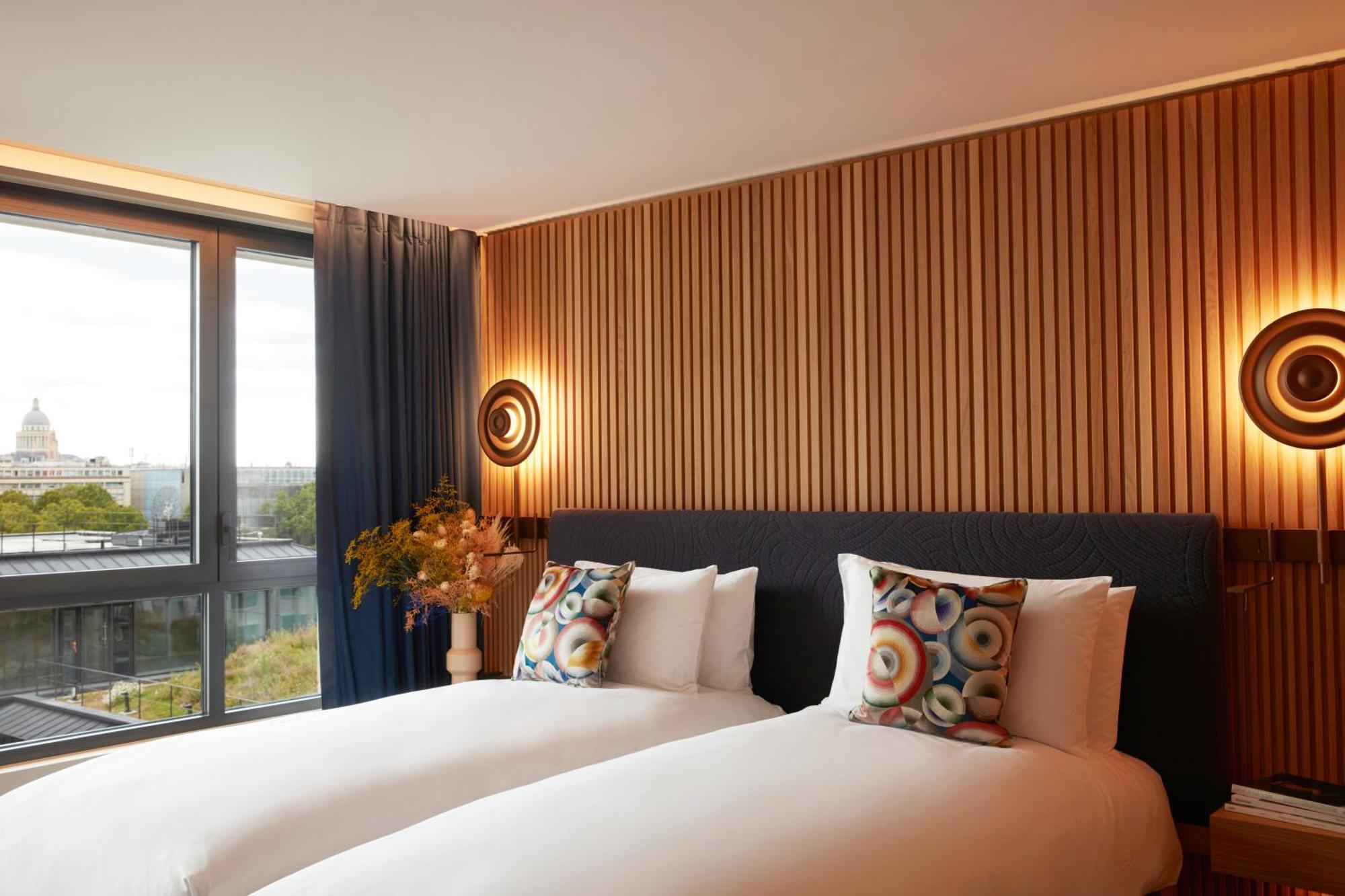 So/ Paris Hotel Exterior photo